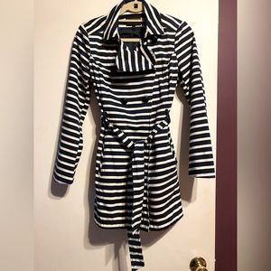 trench coat women size Small